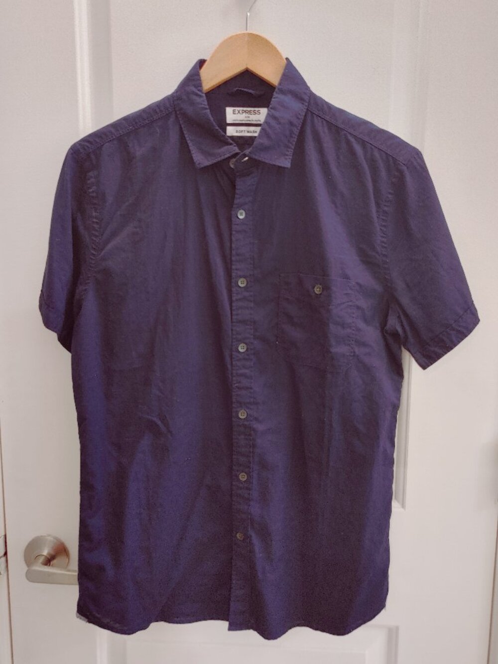 EXPRESS - Lightweight Navy Soft Wash Shore Sleeve Causal Button Down - Medium